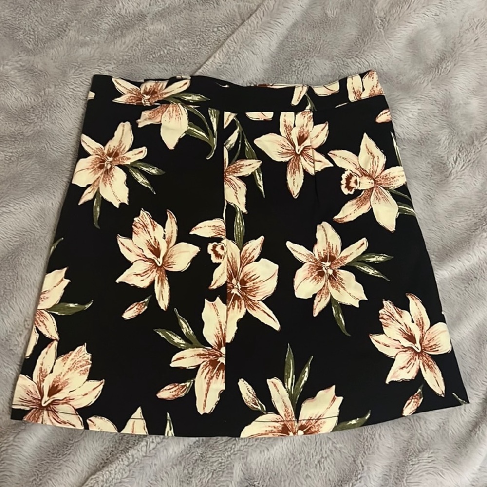 Forever 21 floral skirt